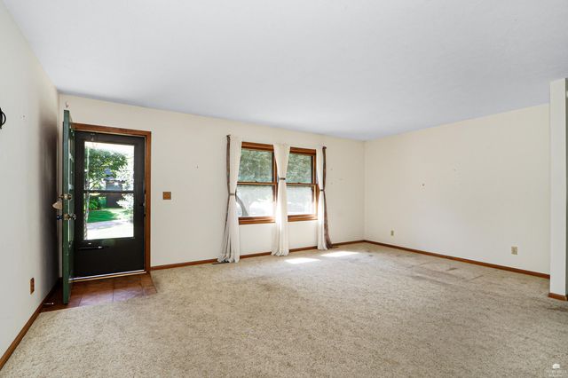 2912 Roma Terrace, Manhattan, KS 66502