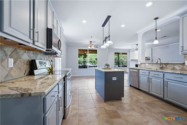 771 San Luis, New Braunfels, TX 78132