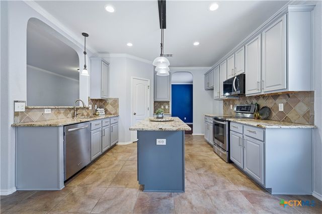 771 San Luis, New Braunfels, TX 78132