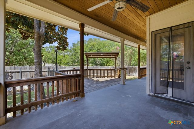 771 San Luis, New Braunfels, TX 78132