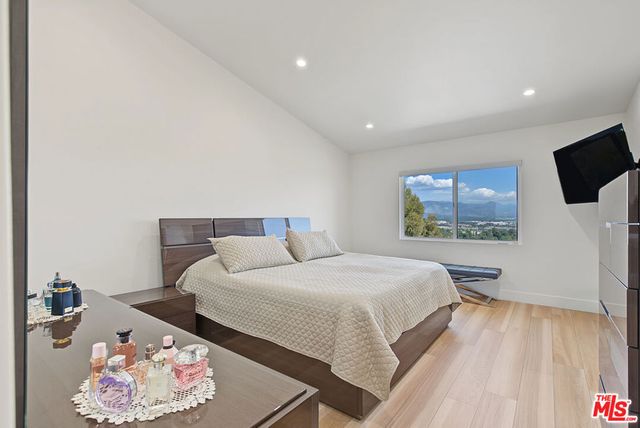 13038 Garris Avenue, Granada Hills, CA 91344