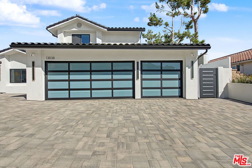 13038 Garris Avenue, Granada Hills, CA 91344 — photo 2