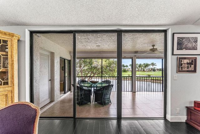 15 Eastgate Drive D, Boynton Beach, FL 33436