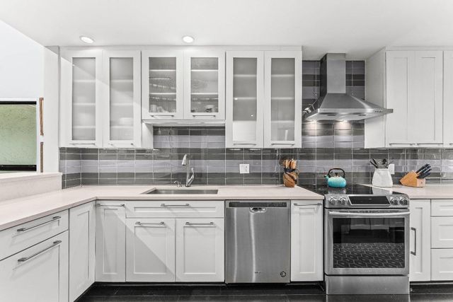 15 Eastgate Drive D, Boynton Beach, FL 33436