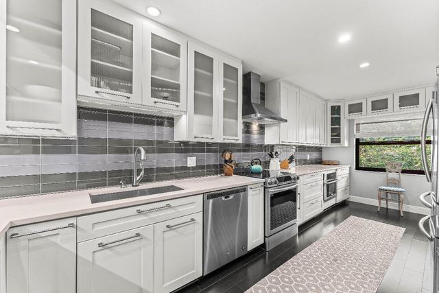 15 Eastgate Drive D, Boynton Beach, FL 33436