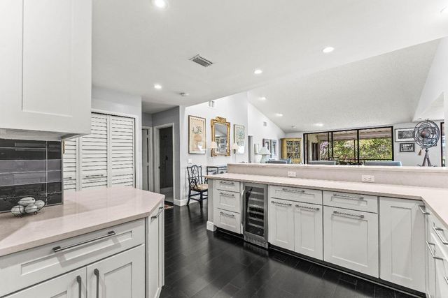 15 Eastgate Drive D, Boynton Beach, FL 33436