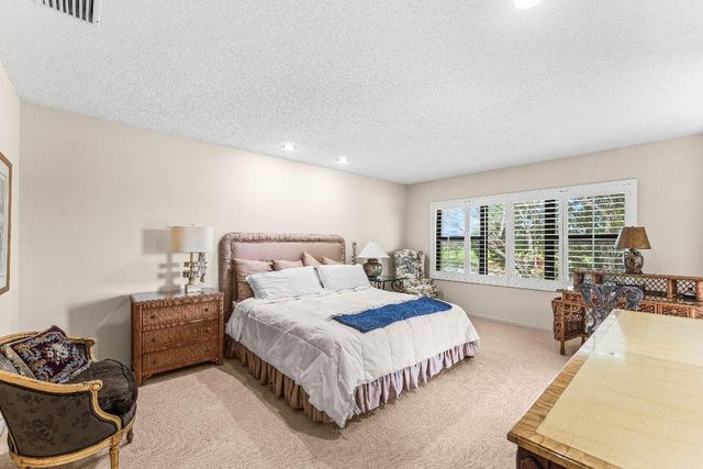 15 Eastgate Drive D, Boynton Beach, FL 33436