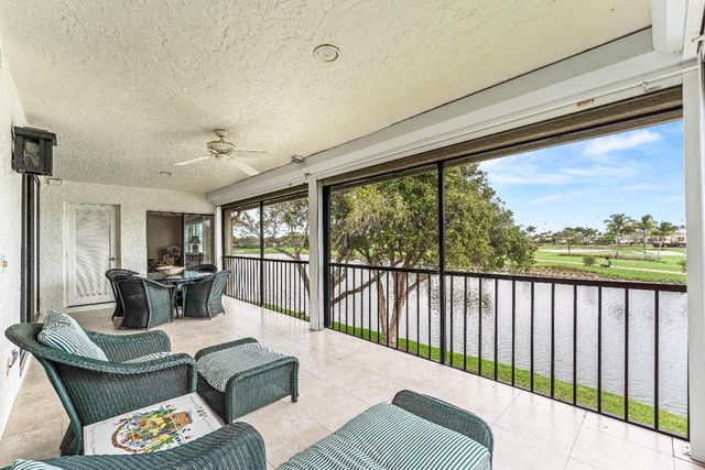 15 Eastgate Drive D, Boynton Beach, FL 33436