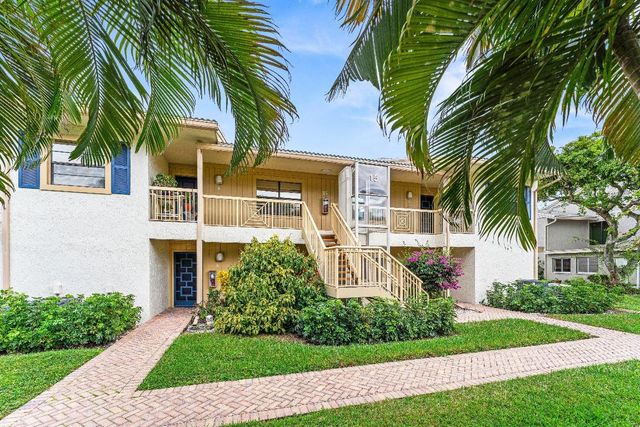 15 Eastgate Drive D, Boynton Beach, FL 33436