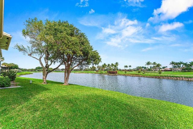 15 Eastgate Drive D, Boynton Beach, FL 33436