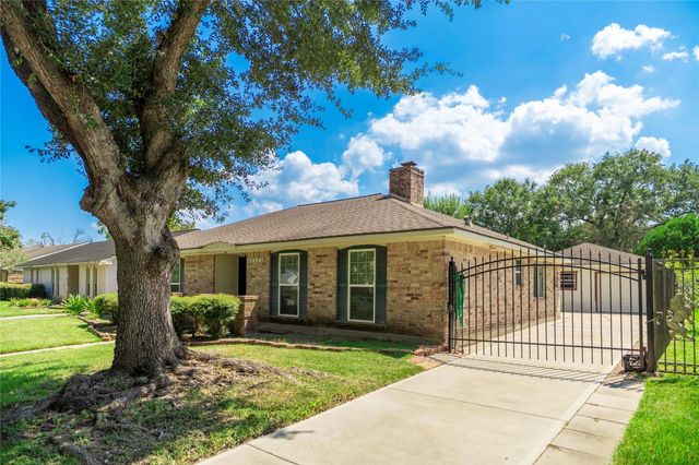 8923 Hendon Lane, Houston, TX 77036