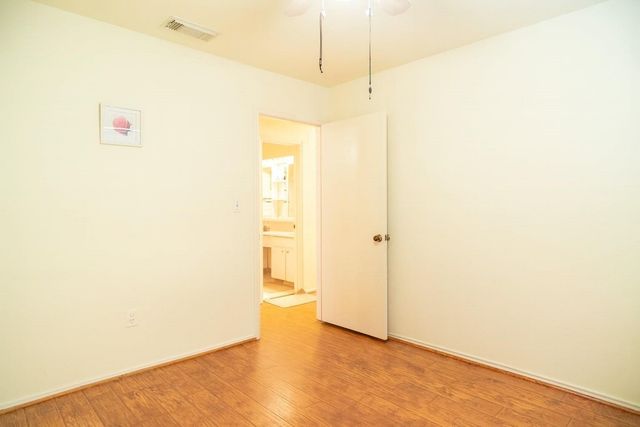 8923 Hendon Lane, Houston, TX 77036