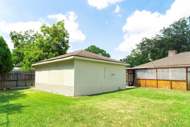 8923 Hendon Lane, Houston, TX 77036