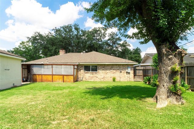 8923 Hendon Lane, Houston, TX 77036
