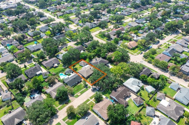 8923 Hendon Lane, Houston, TX 77036