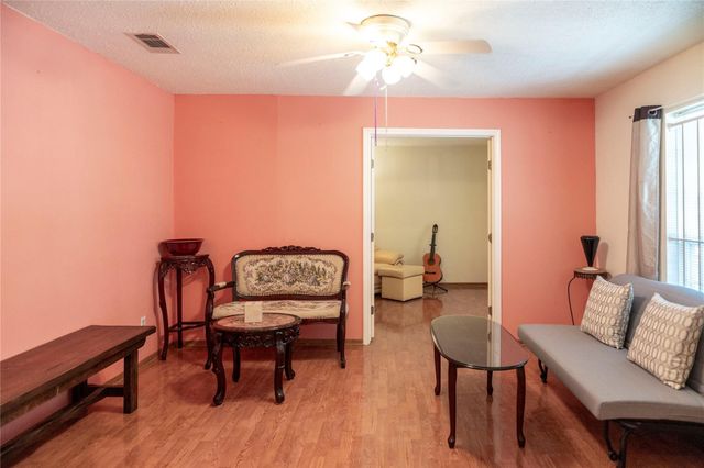 8923 Hendon Lane, Houston, TX 77036