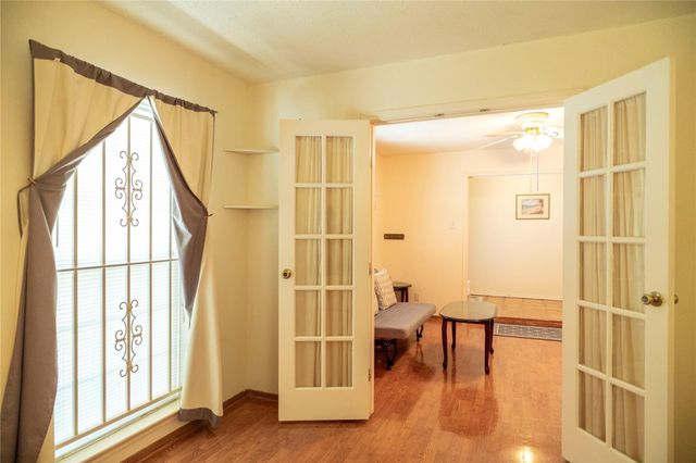 8923 Hendon Lane, Houston, TX 77036