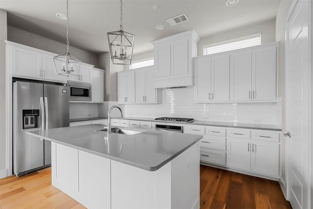 2733 Merrimac Street 104, Fort Worth, TX 76107