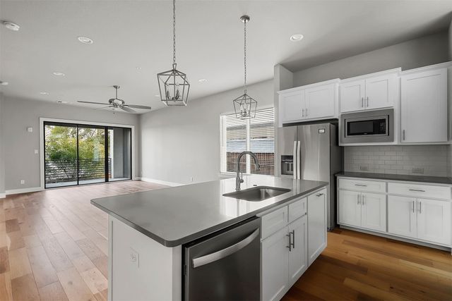 2733 Merrimac Street 104, Fort Worth, TX 76107