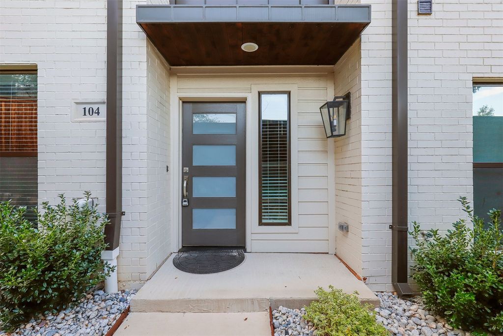 2733 Merrimac Street 104, Fort Worth, TX 76107