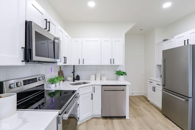 910 Sanders Street, Indianapolis, IN 46203