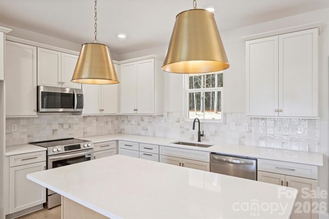 2263 Lee Lawing Road, Lincolnton, NC 28092