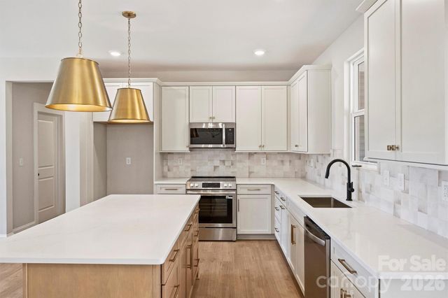 2263 Lee Lawing Road, Lincolnton, NC 28092