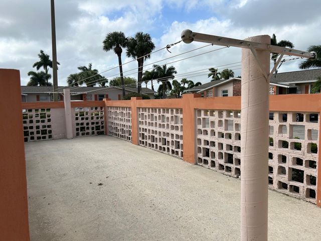 2723 Dudley Drive W G, West Palm Beach, FL 33415