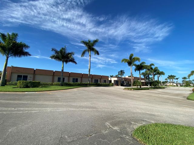 2723 Dudley Drive W G, West Palm Beach, FL 33415