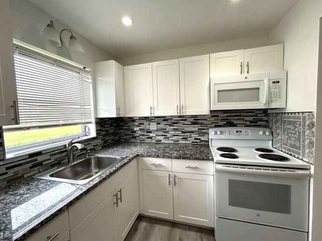 2723 Dudley Drive W G, West Palm Beach, FL 33415