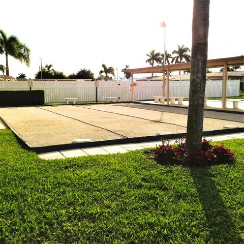 2723 Dudley Drive W G, West Palm Beach, FL 33415