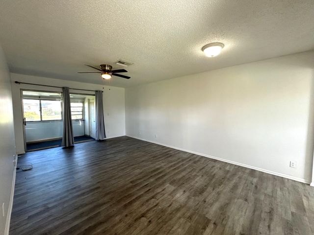 2723 Dudley Drive W G, West Palm Beach, FL 33415