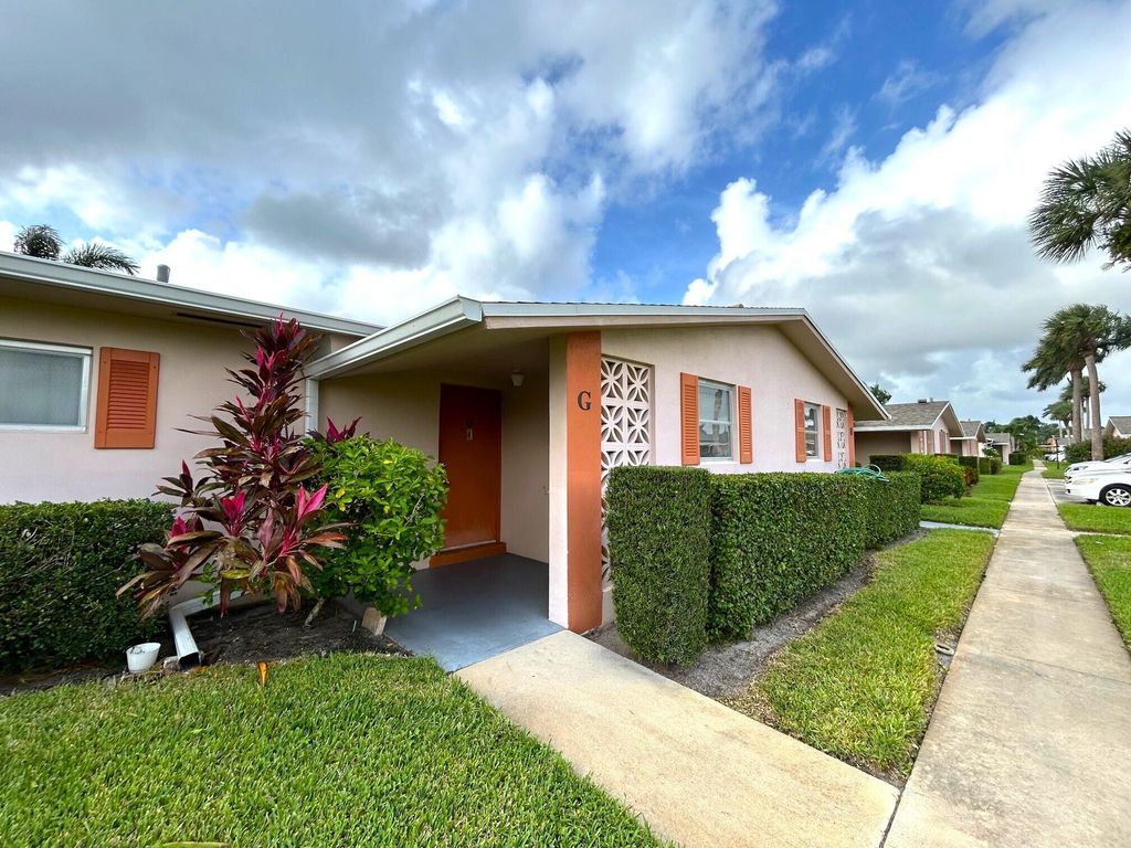 2723 Dudley Drive W G, West Palm Beach, FL 33415