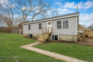 28 Dale Avenue, Riverhead, NY 11901