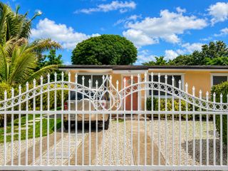 911 Opa Locka Boulevard, Miami, FL 33168