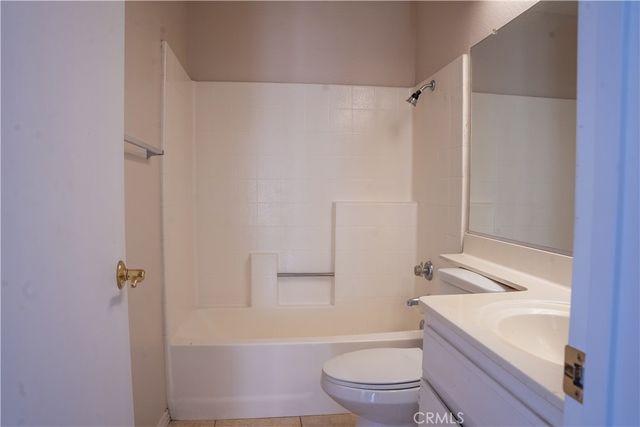 954 Basalt Court, Hemet, CA 92543