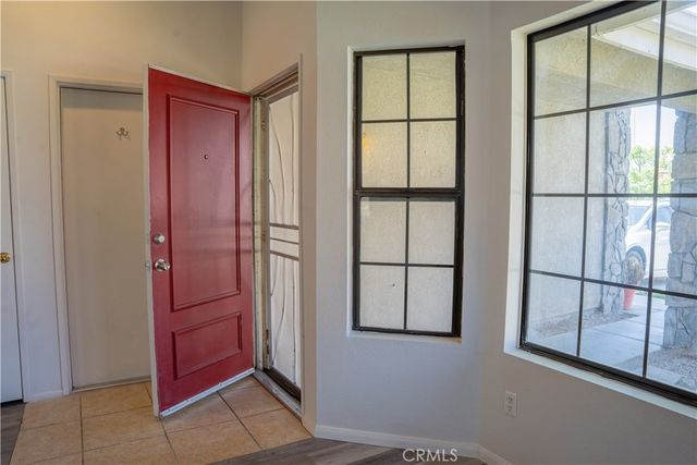954 Basalt Court, Hemet, CA 92543