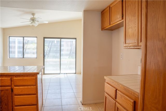 954 Basalt Court, Hemet, CA 92543