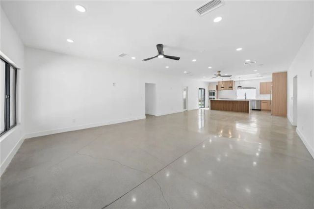 54217 Eisenhower, La Quinta, CA 92253