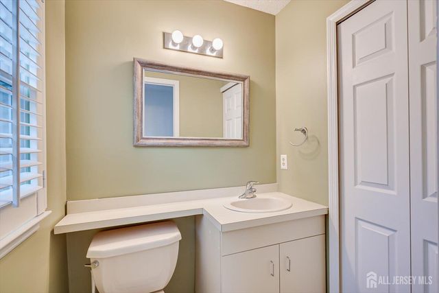 2103 Ackmen Court, Bridgewater, NJ 08807