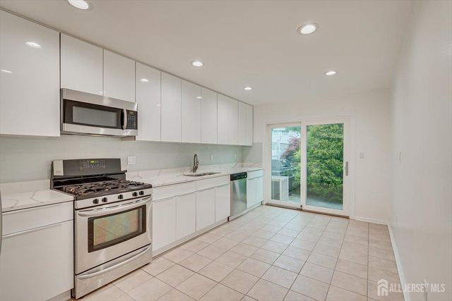 2103 Ackmen Court, Bridgewater, NJ 08807