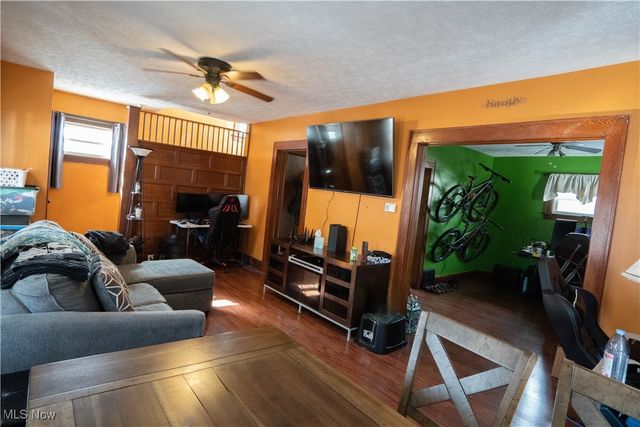 325 Market Street NE, Navarre, OH 44662