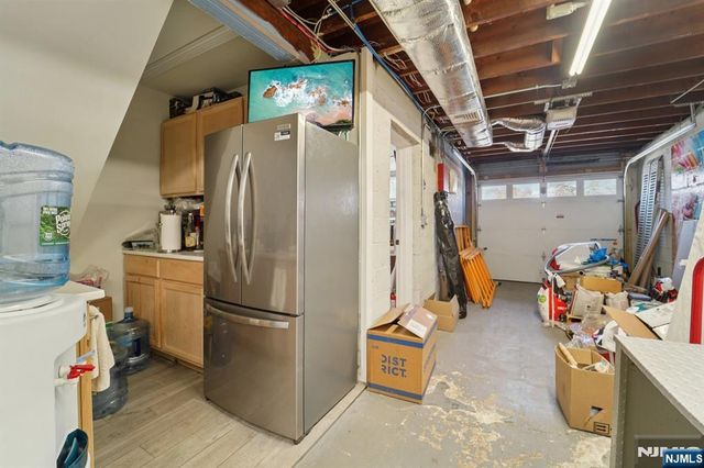593 New York Avenue, Lyndhurst, NJ 07071