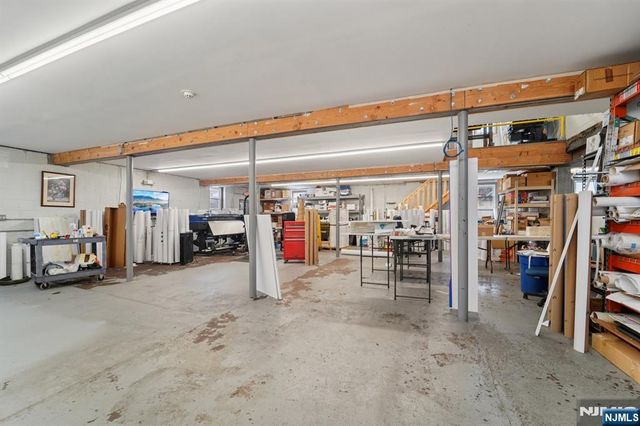 593 New York Avenue, Lyndhurst, NJ 07071