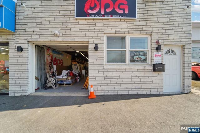 593 New York Avenue, Lyndhurst, NJ 07071