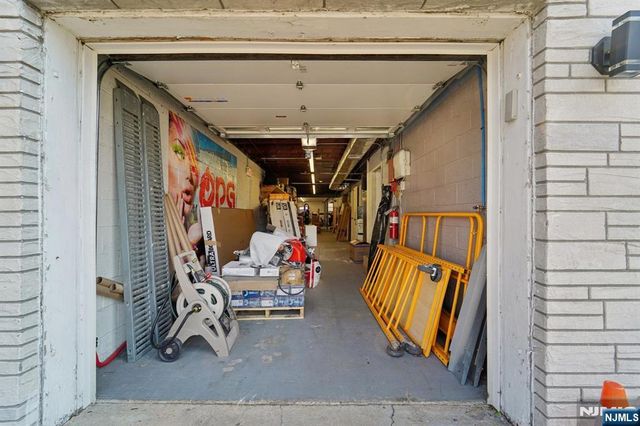 593 New York Avenue, Lyndhurst, NJ 07071