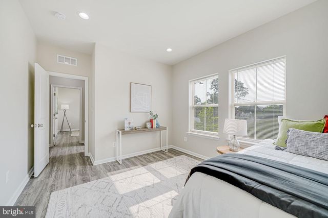 9563 JEFFERSON ST, Manassas, VA 20110