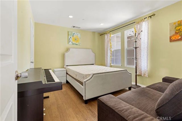 909 Santa Fe Avenue E, San Gabriel, CA 91776