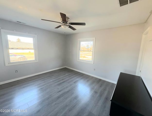 2 Medley Lane, Willingboro, NJ 08046