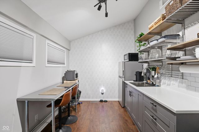 6587 Reserve Drive, Indianapolis, IN 46220